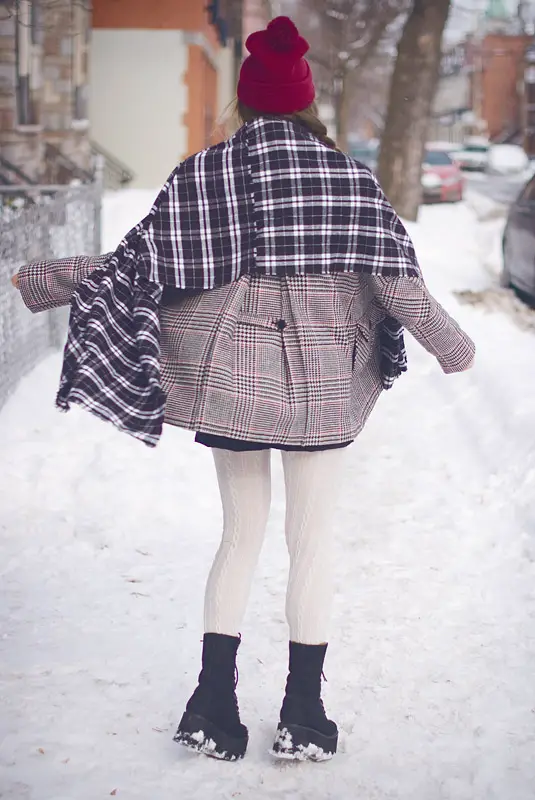 How To Mix Patterns: Plaid Flannel DIY Scarf And Houndstooth Coat