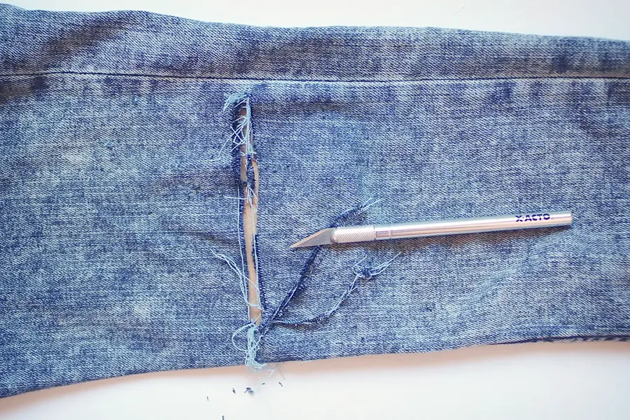 How to Make Holes In Jeans DIY Steps