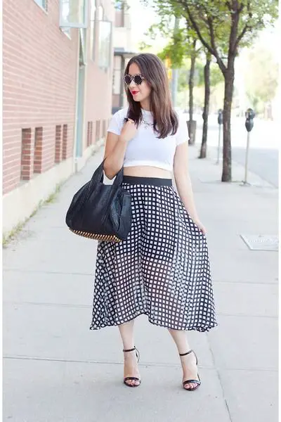 How To Wear Crop Top With Long Skirt